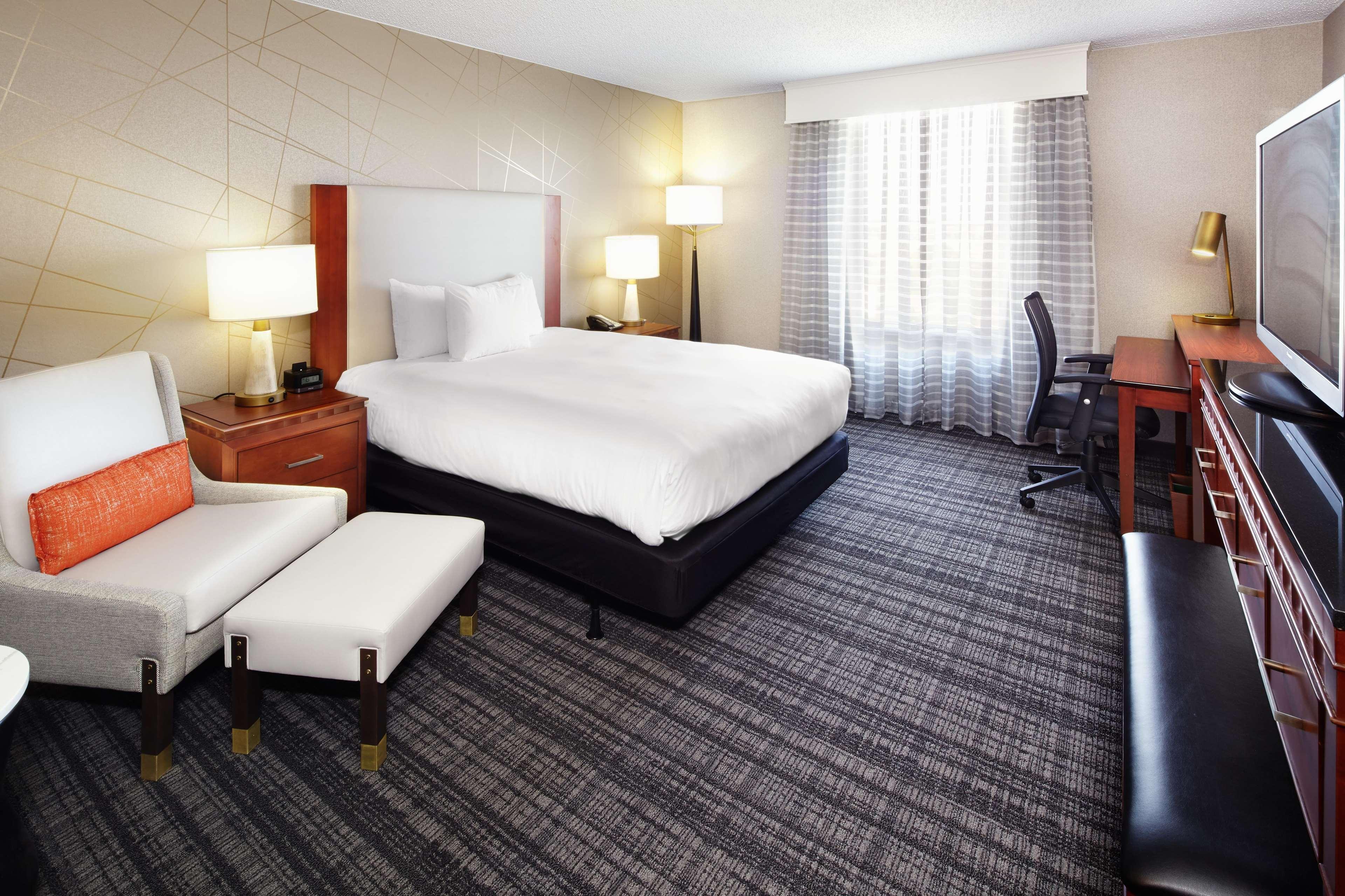 Doubletree By Hilton Dallas Near The Galleria Eksteriør bilde