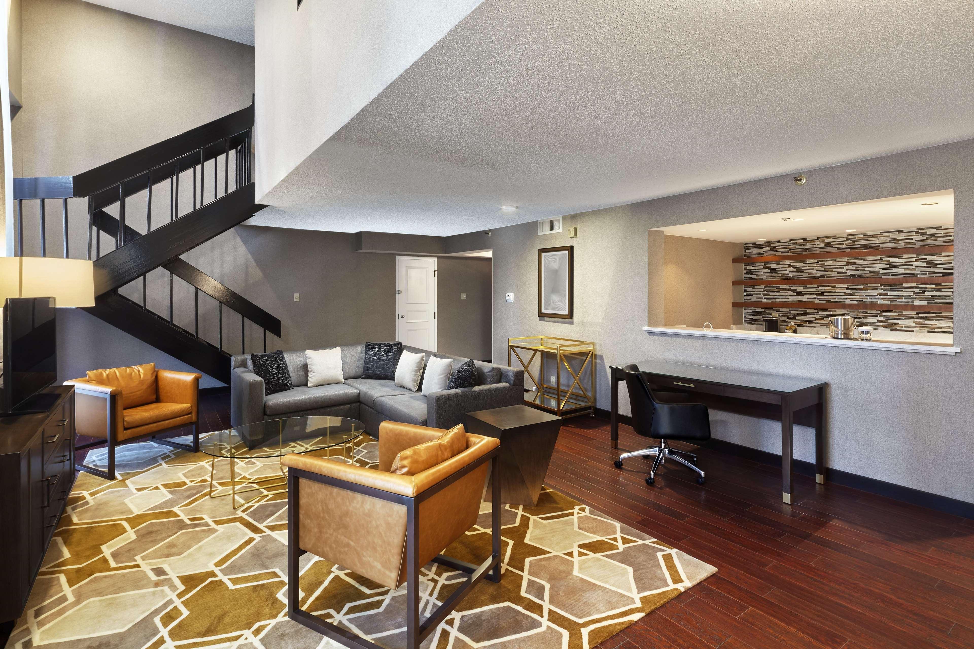 Doubletree By Hilton Dallas Near The Galleria Eksteriør bilde