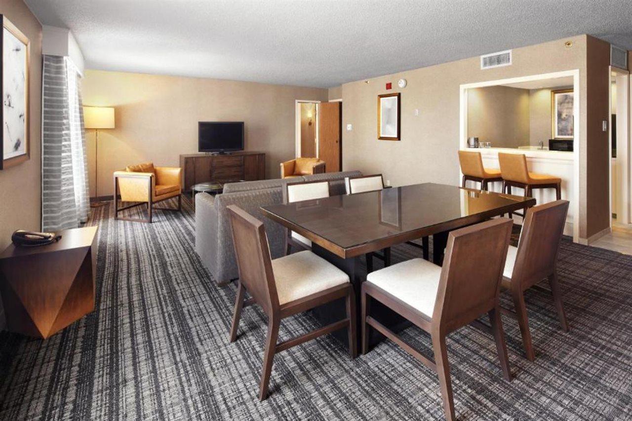 Doubletree By Hilton Dallas Near The Galleria Eksteriør bilde